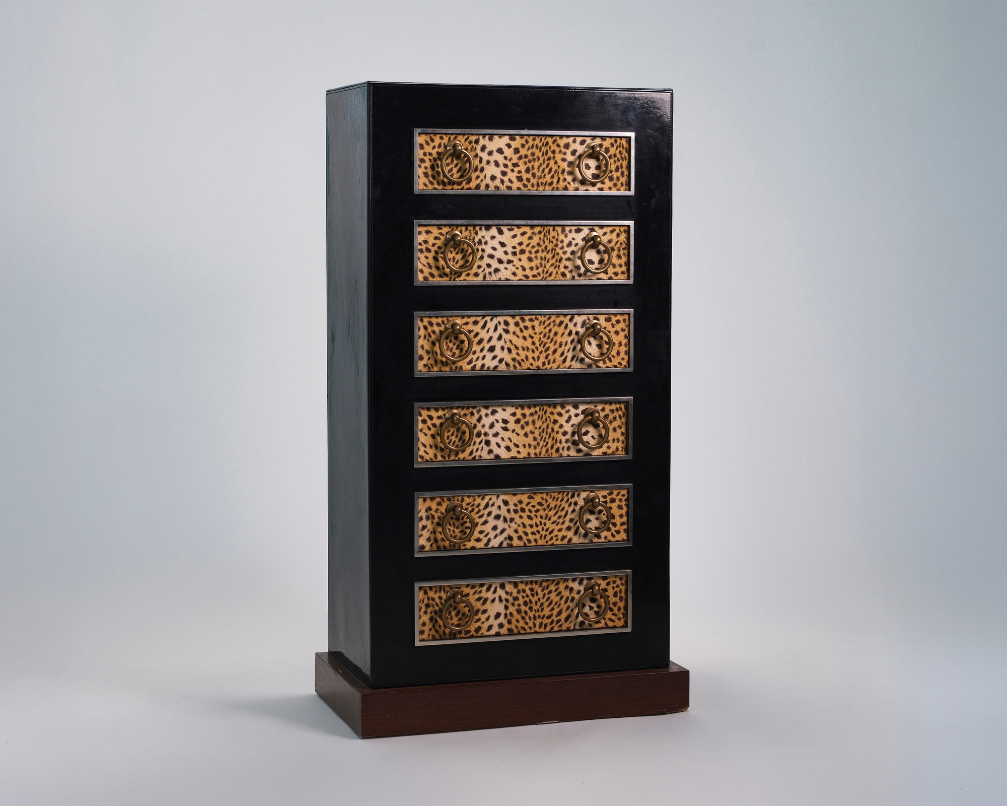 Chest of Drawers Wild