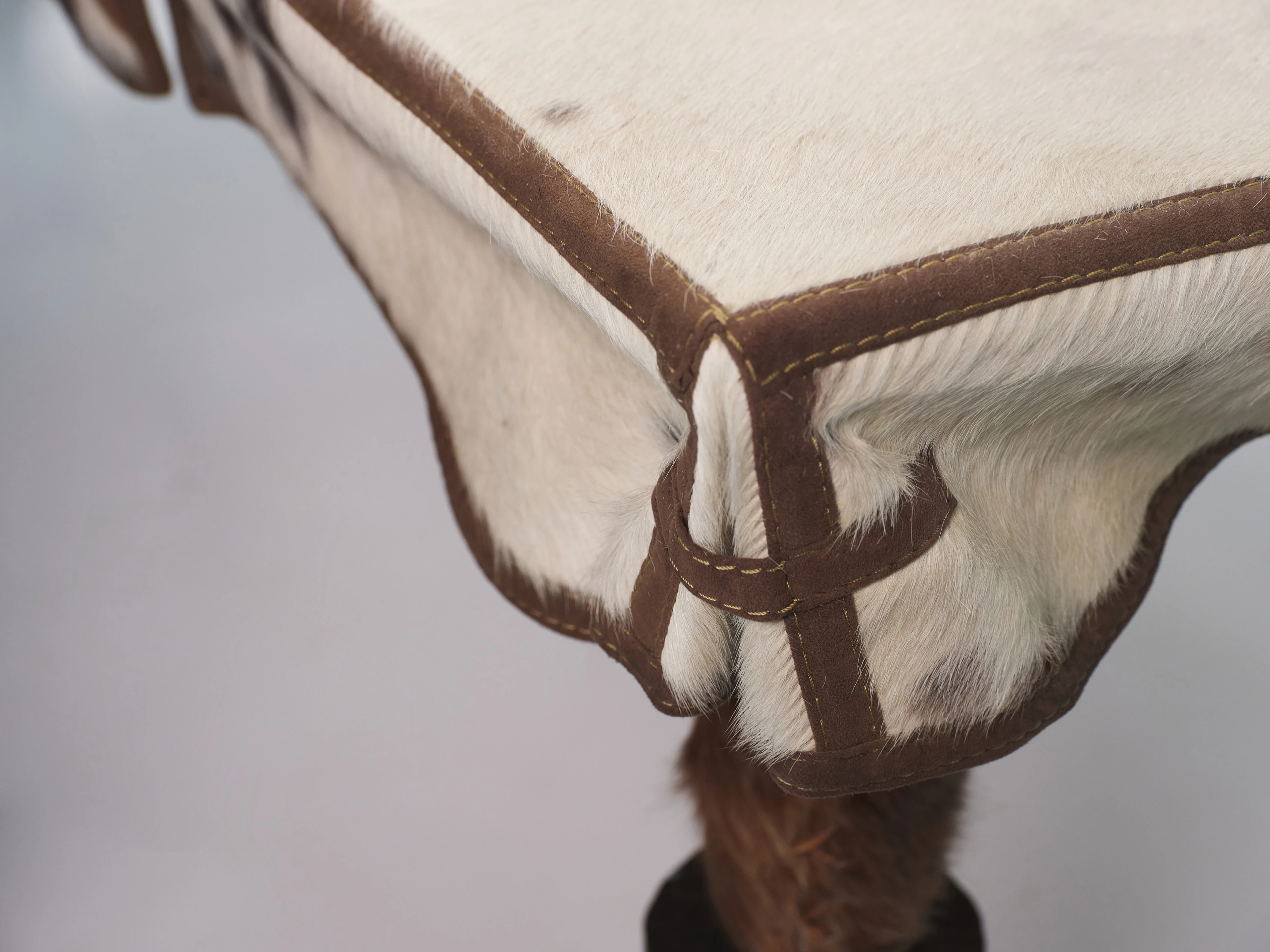Rodeo Desk and Rodeo Chair - 11