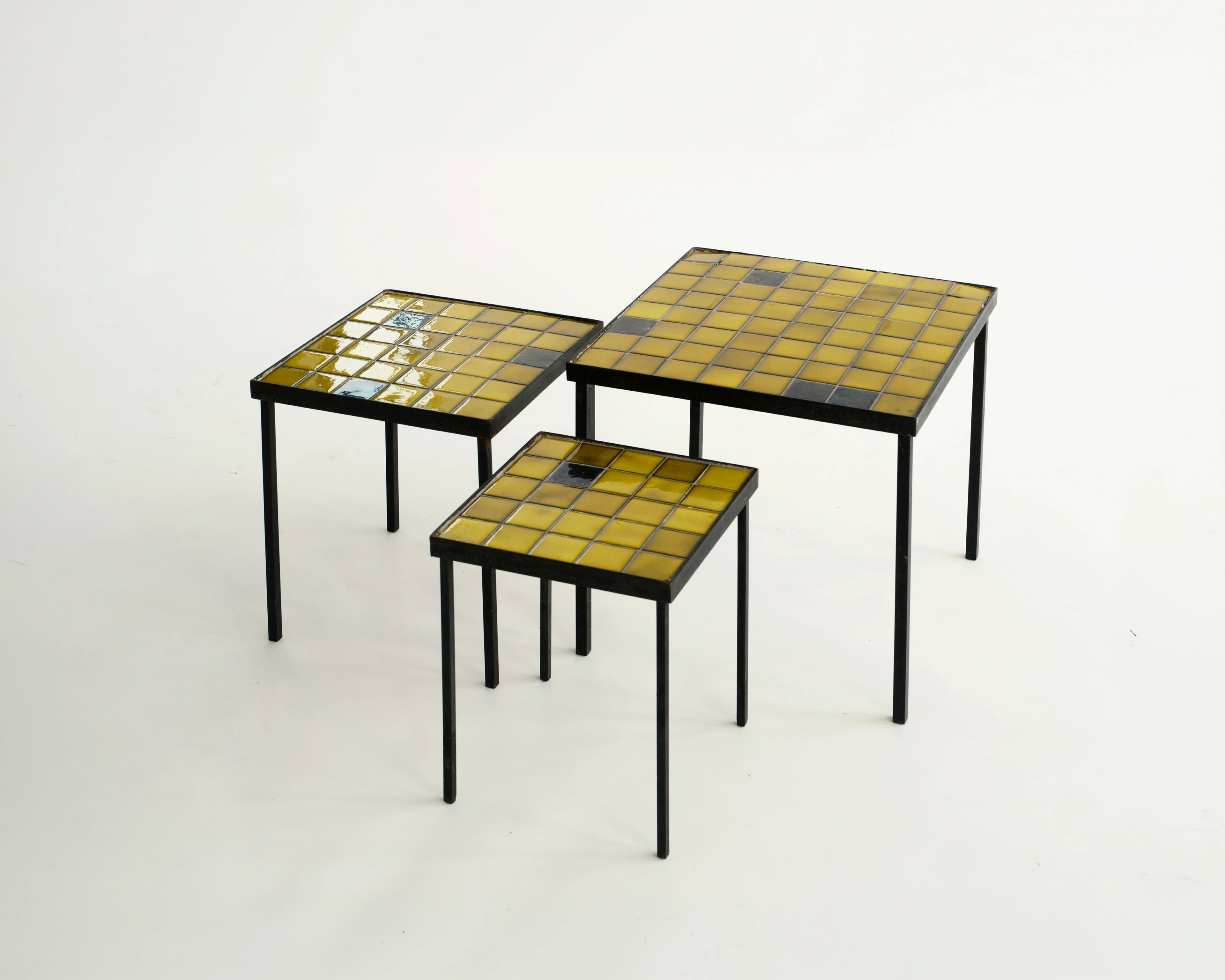 Suite of 3 Nesting Tables