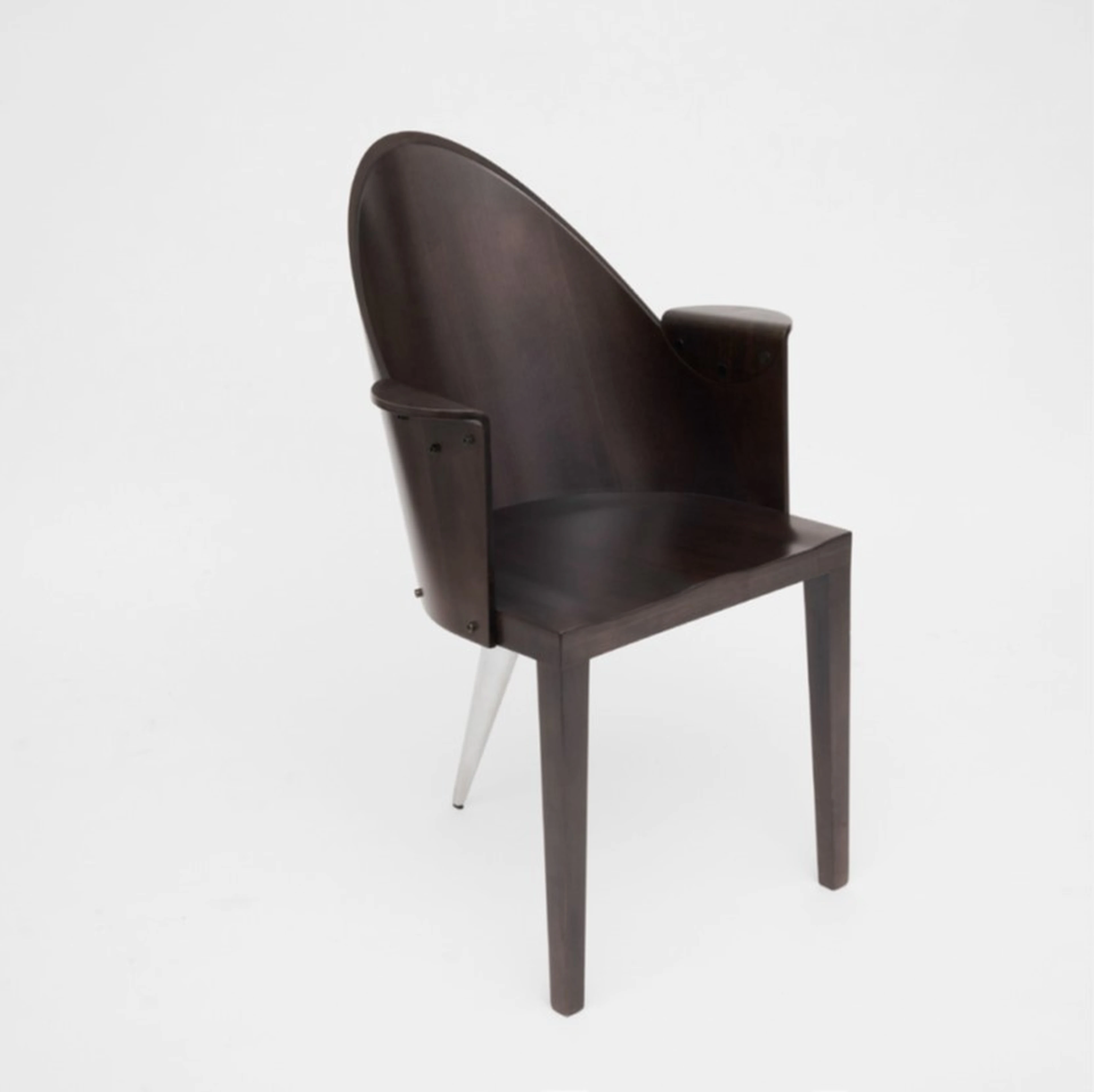 Royalton 3-Leg Chair