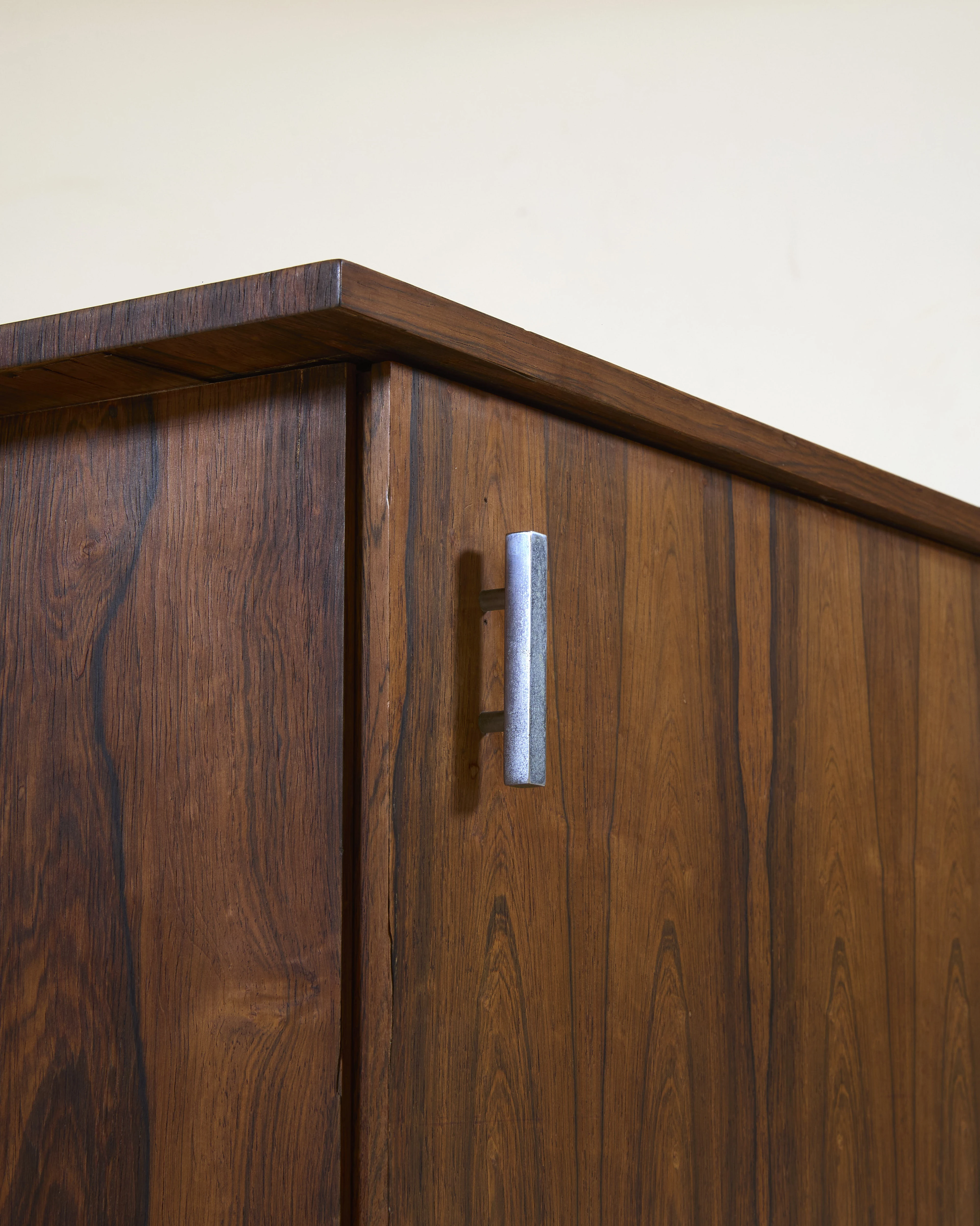 Credenza - 5