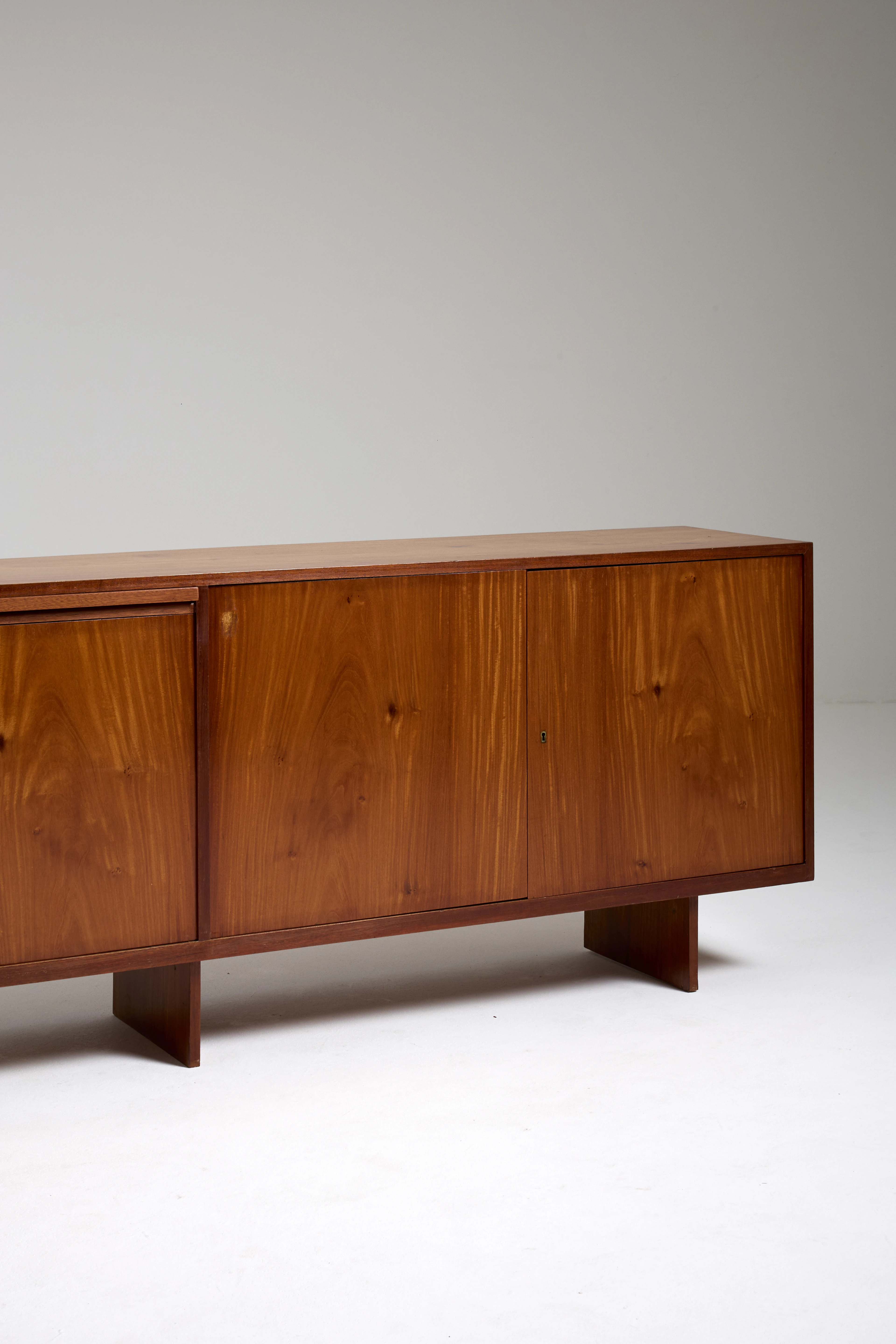 Sideboard - 3