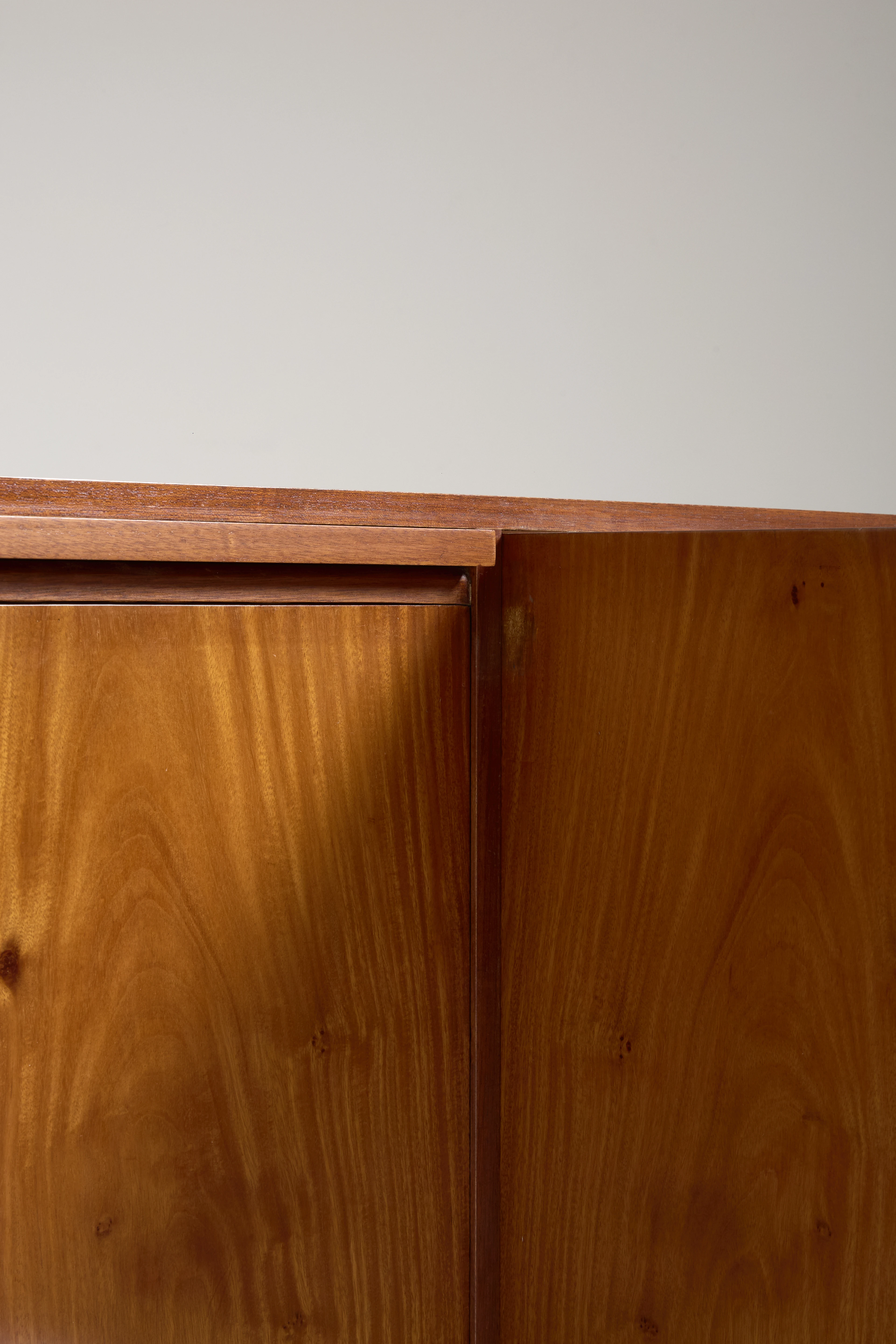 Sideboard - 12