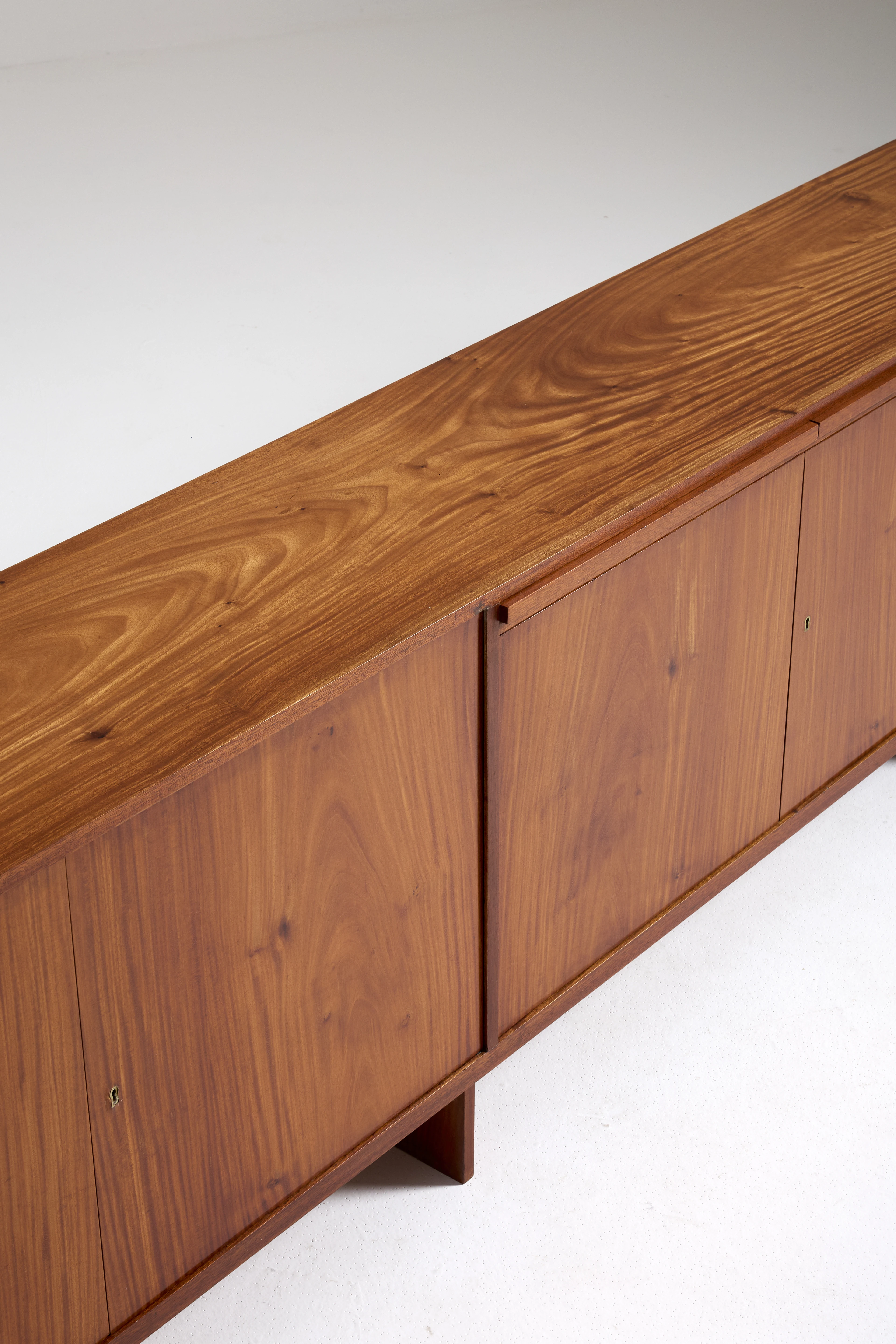 Sideboard - 5