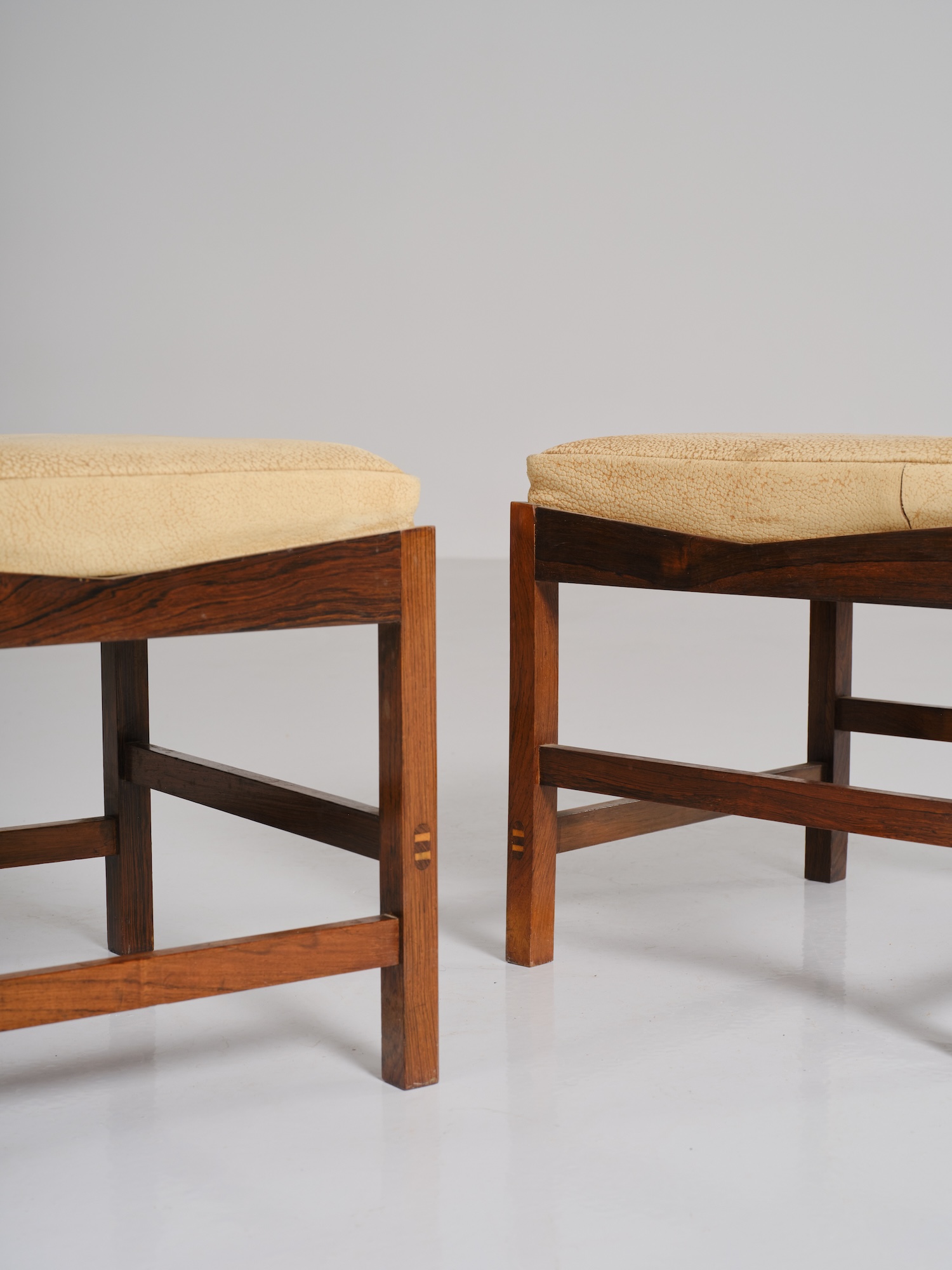 Set of 4 Stools - 5