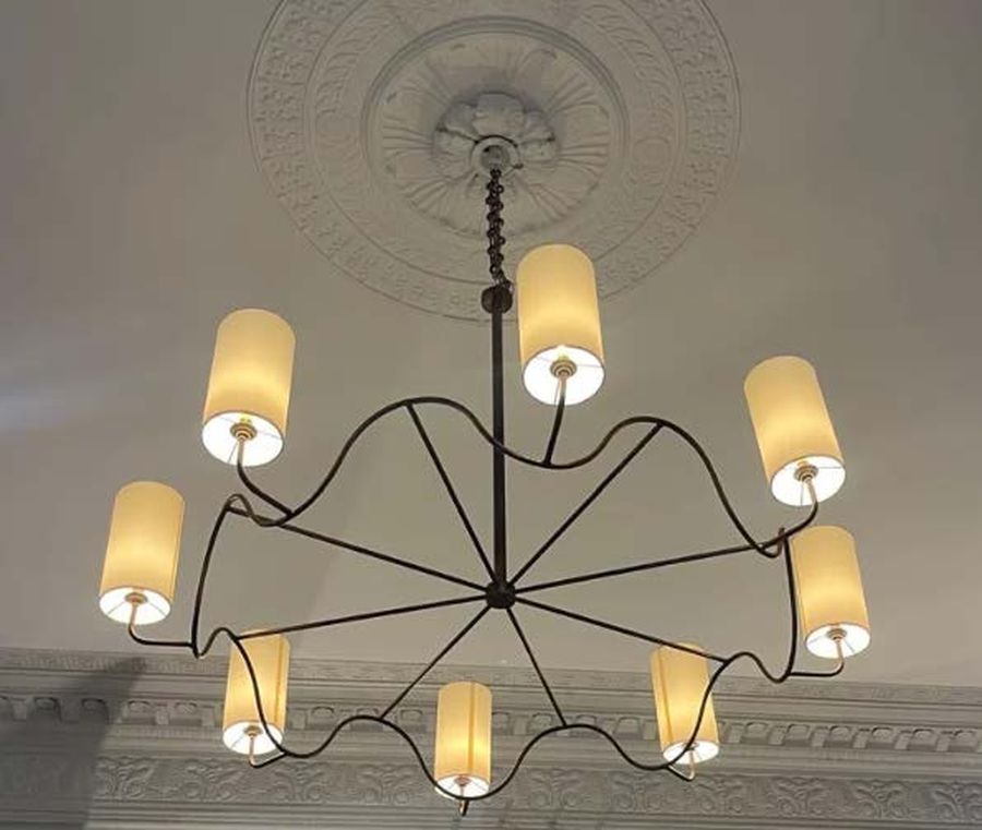 "Ondulation" Eight-Light Chandelier