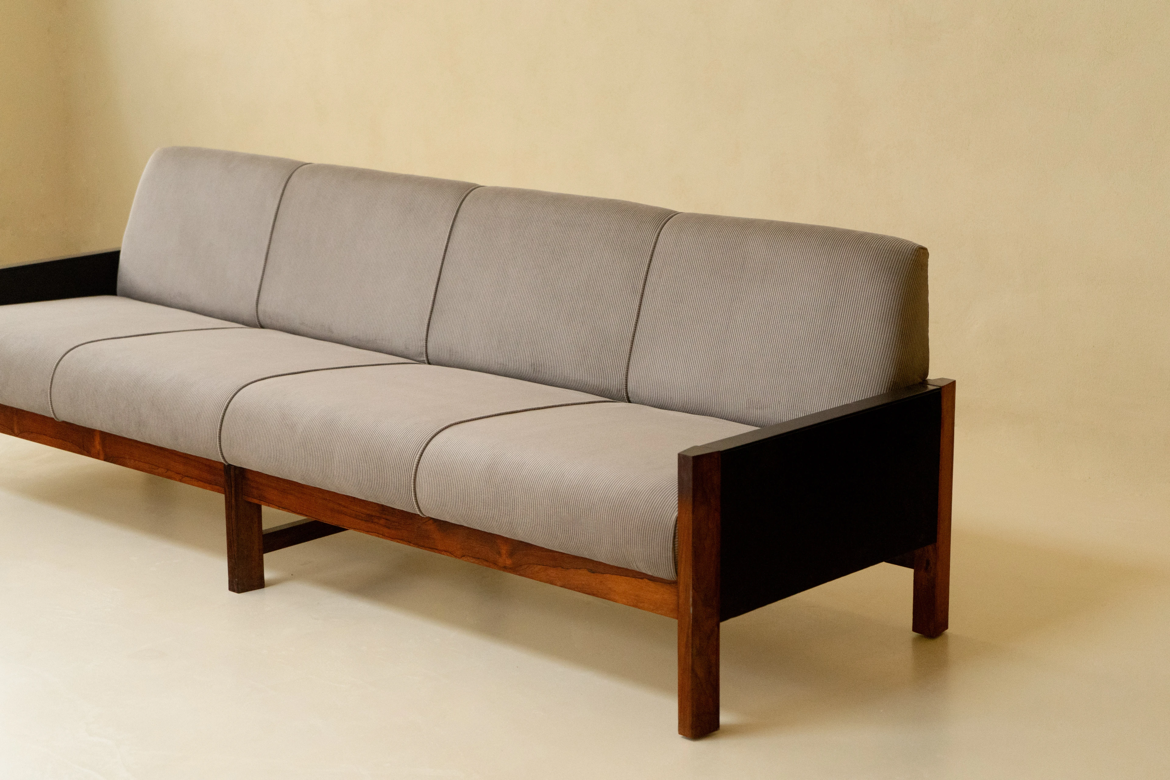 Sofa - 2