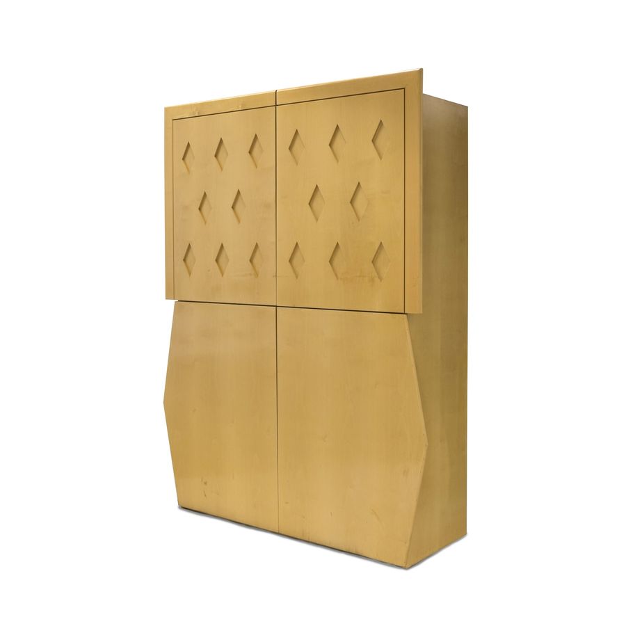A rare MD wardrobe for Galerie Neotu