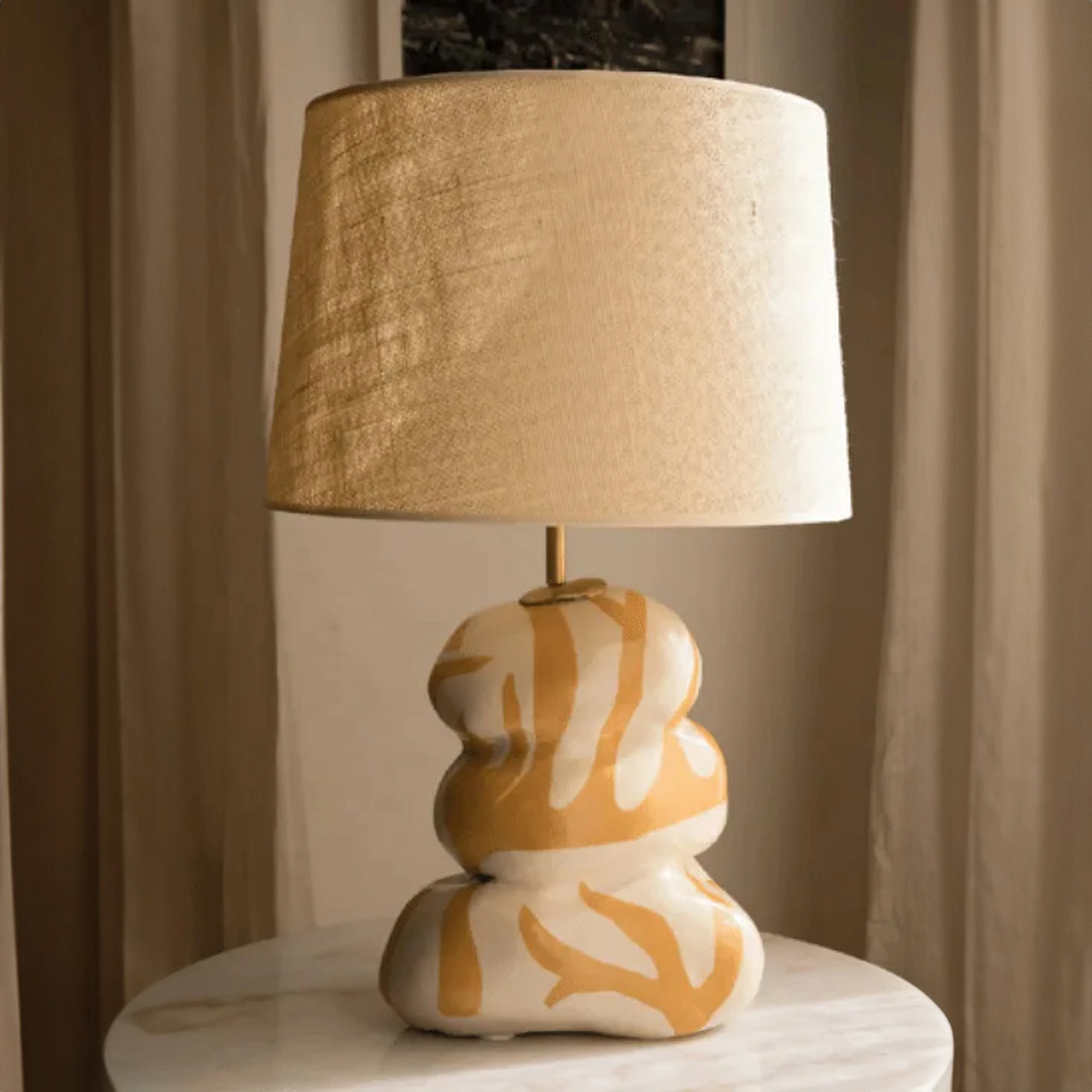 The Pebble Lamp