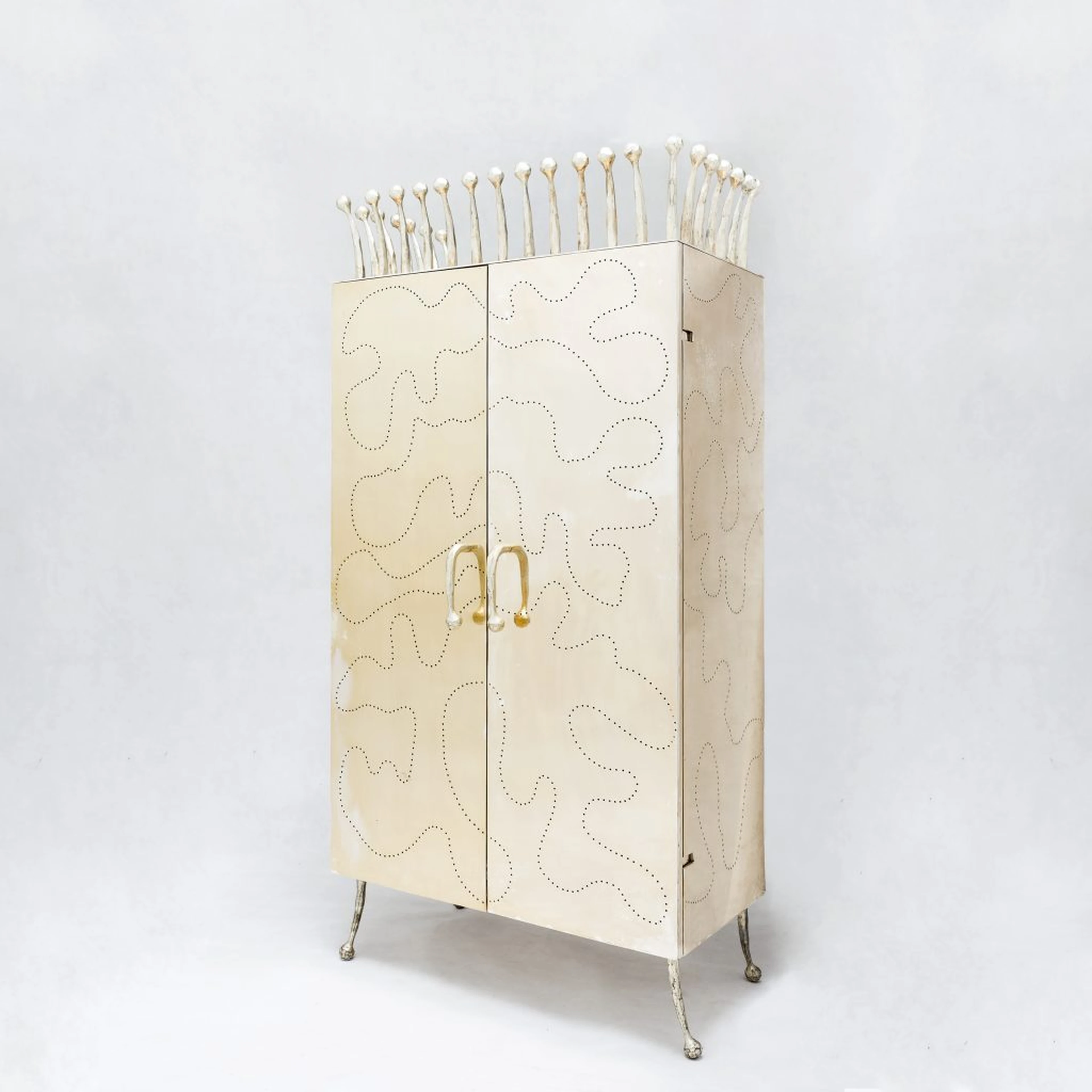 “Cabinet Argenté”