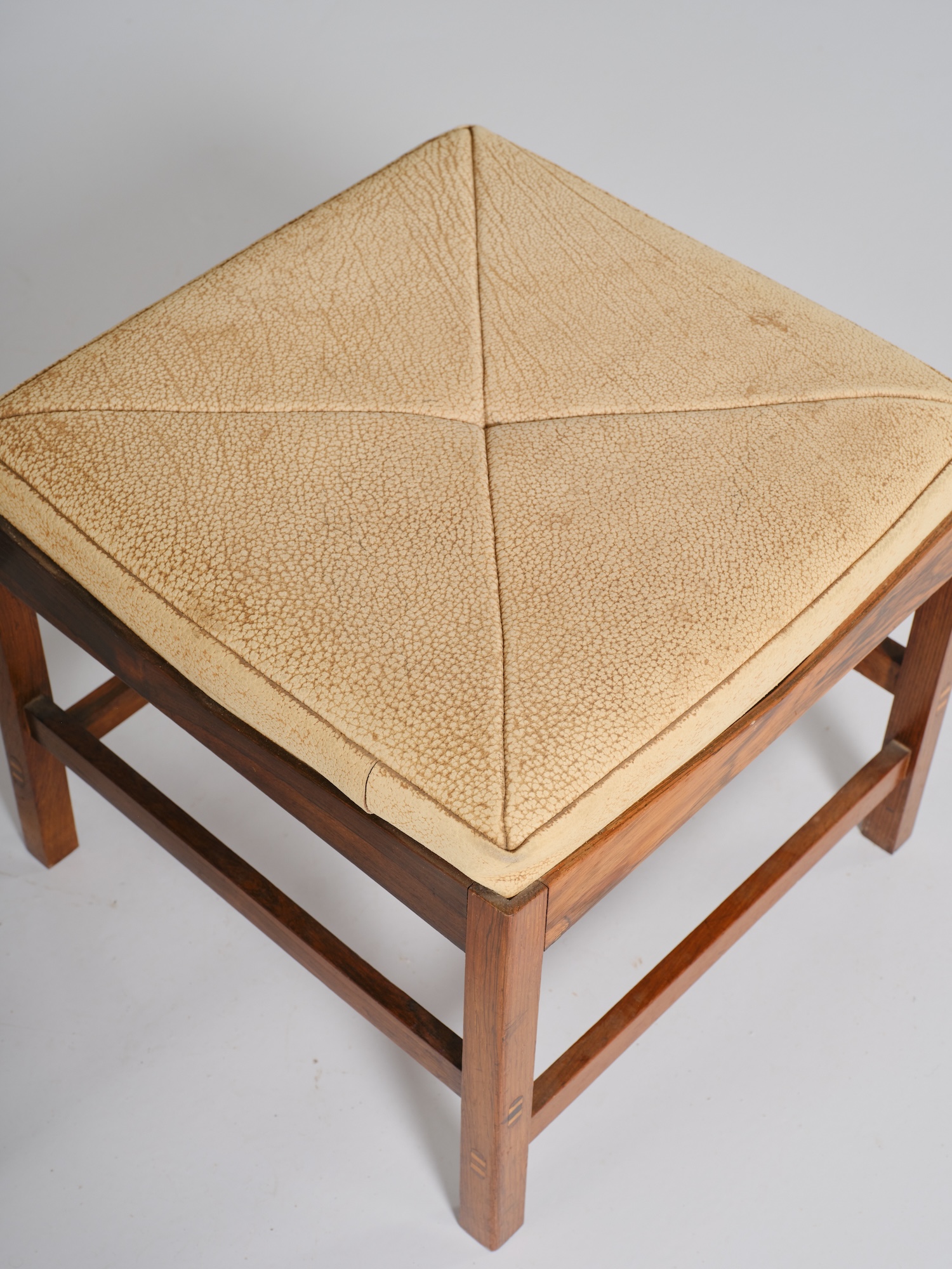 Set of 4 Stools - 6