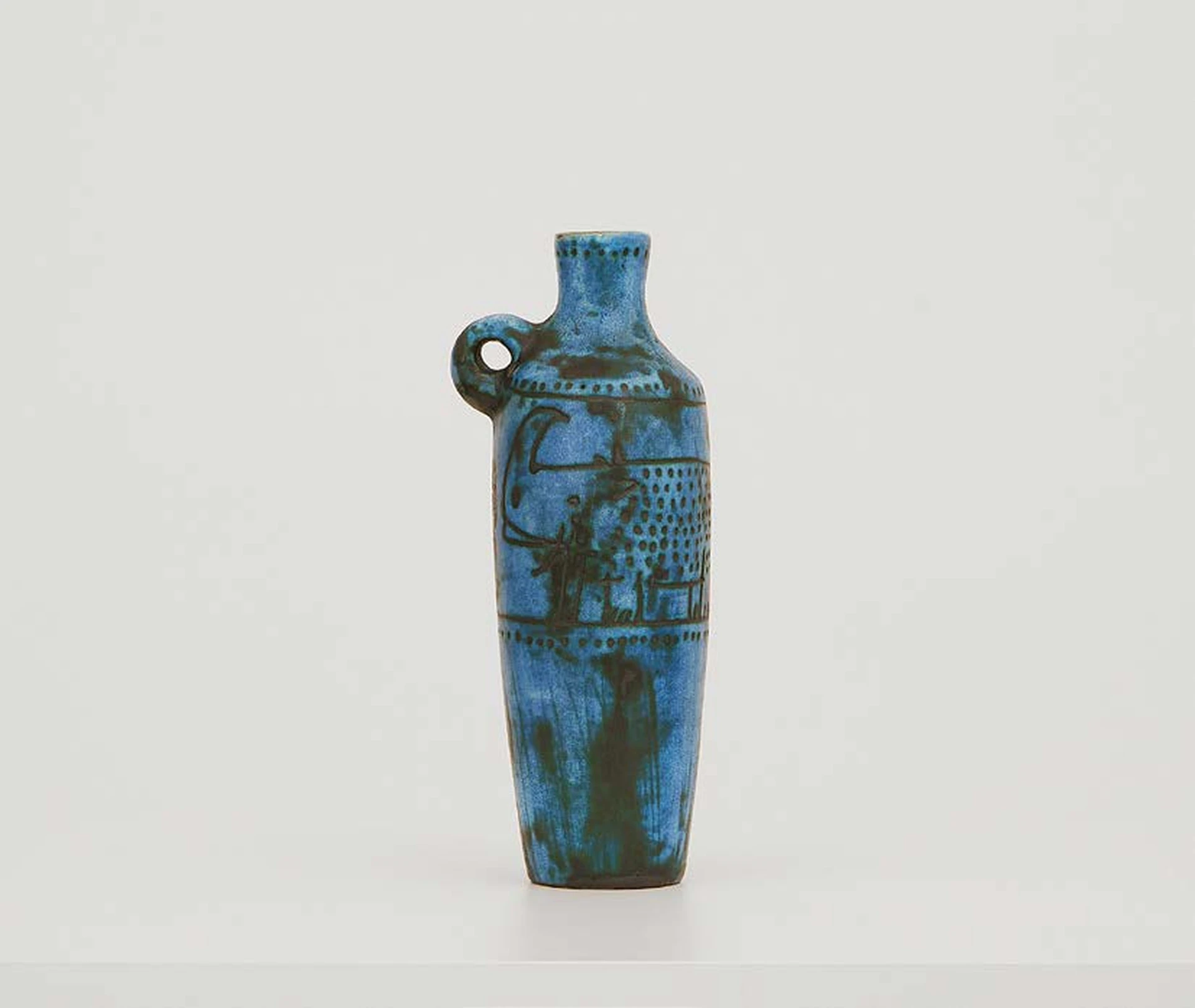Free Form Pitcher