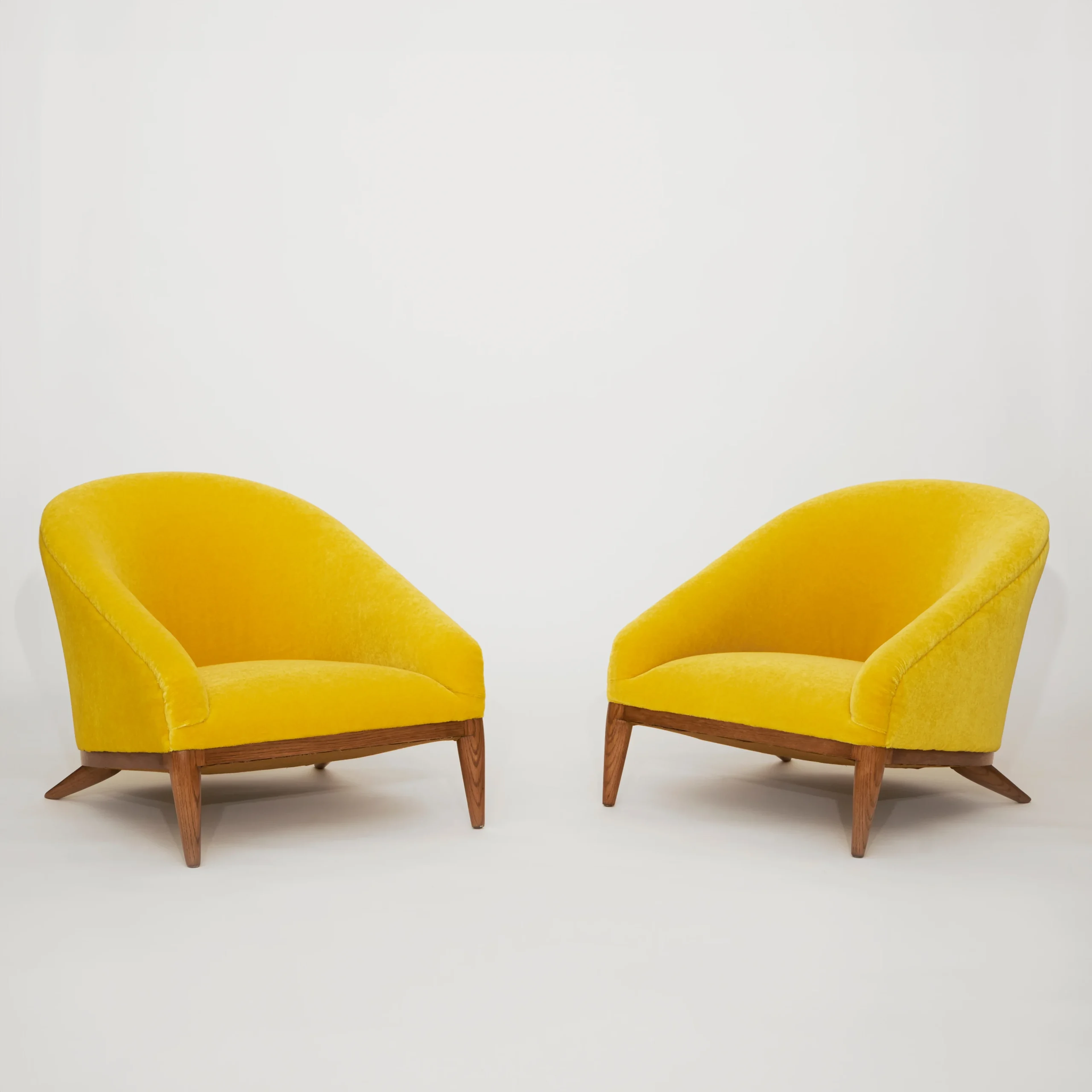 Crapaud Pair of Armchairs