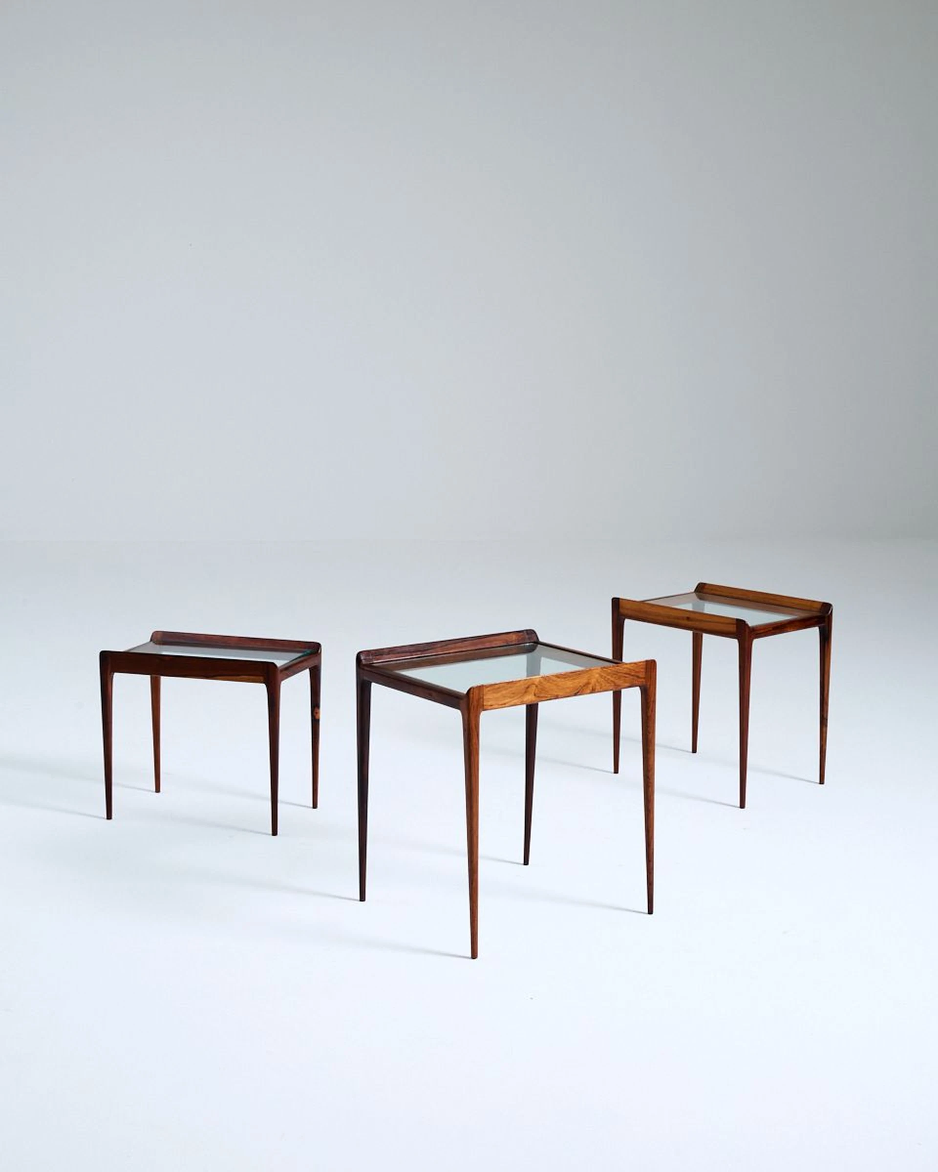 Suite of 3 Nesting Tables - 2