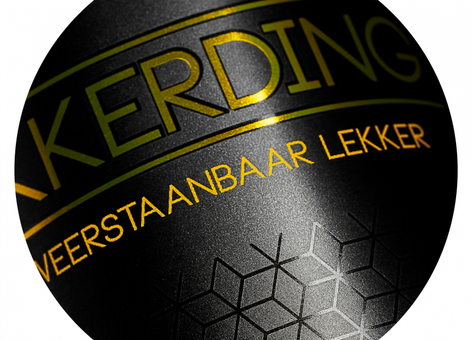 Goudtint gedrukt in etiket