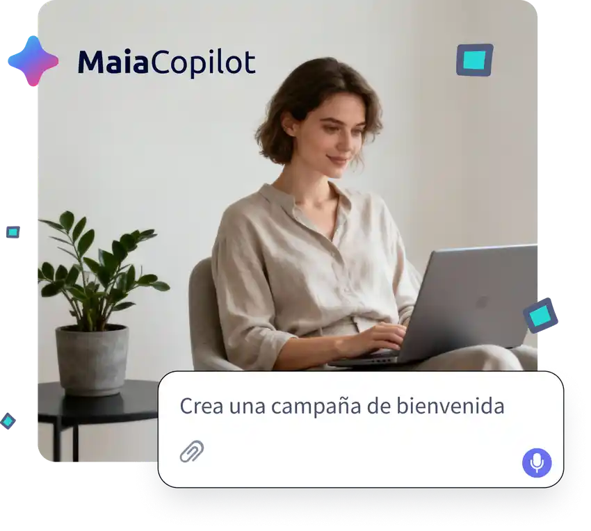 Mujer trabajando en portátil usando MaiaCopilot para crear una campaña de bienvenida de email marketing