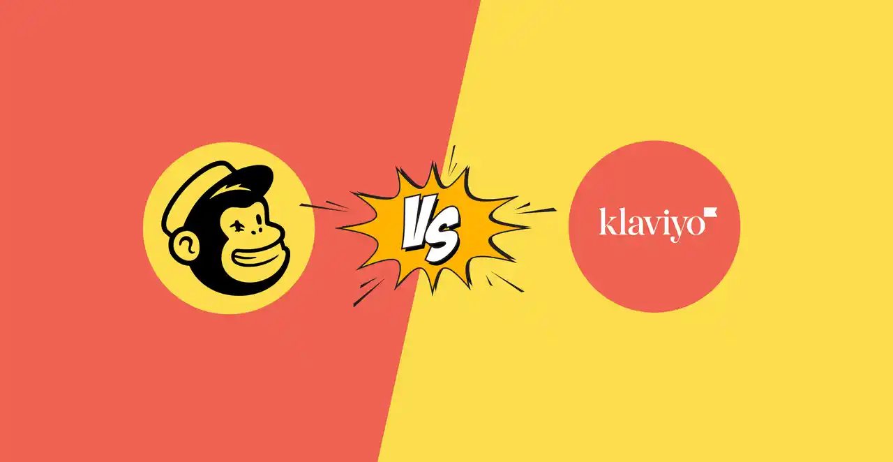Comparativa visual entre Mailchimp y Klaviyo con sus logos enfrentados en un diseño gráfico