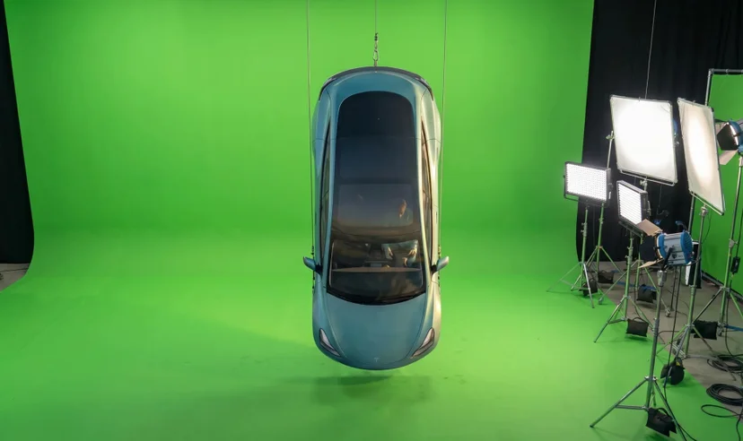 Tesla Model Y im Studio 2