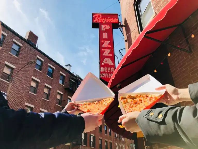 pizzareia regina in the north end boston