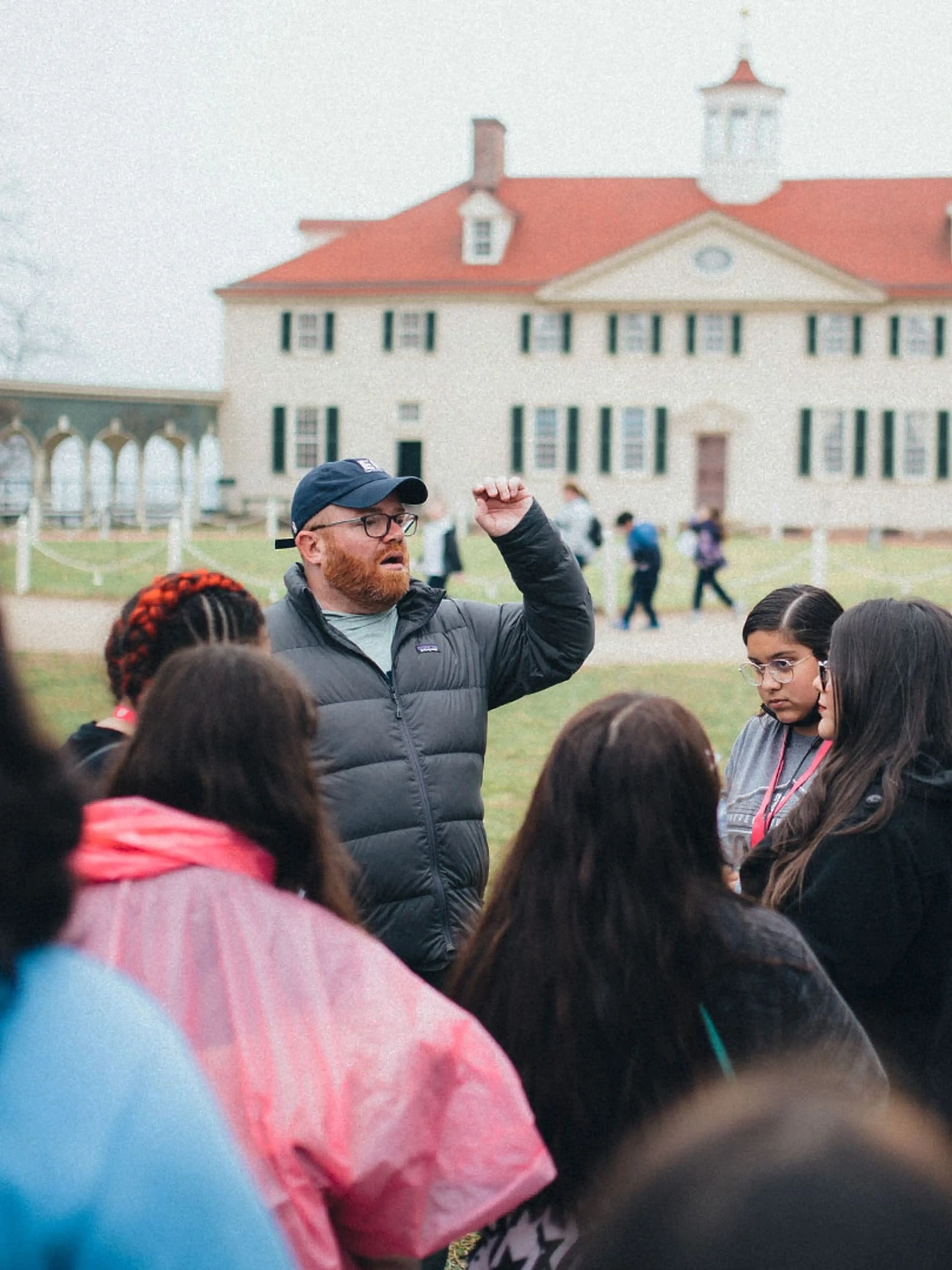 td talking to students at mount vernon