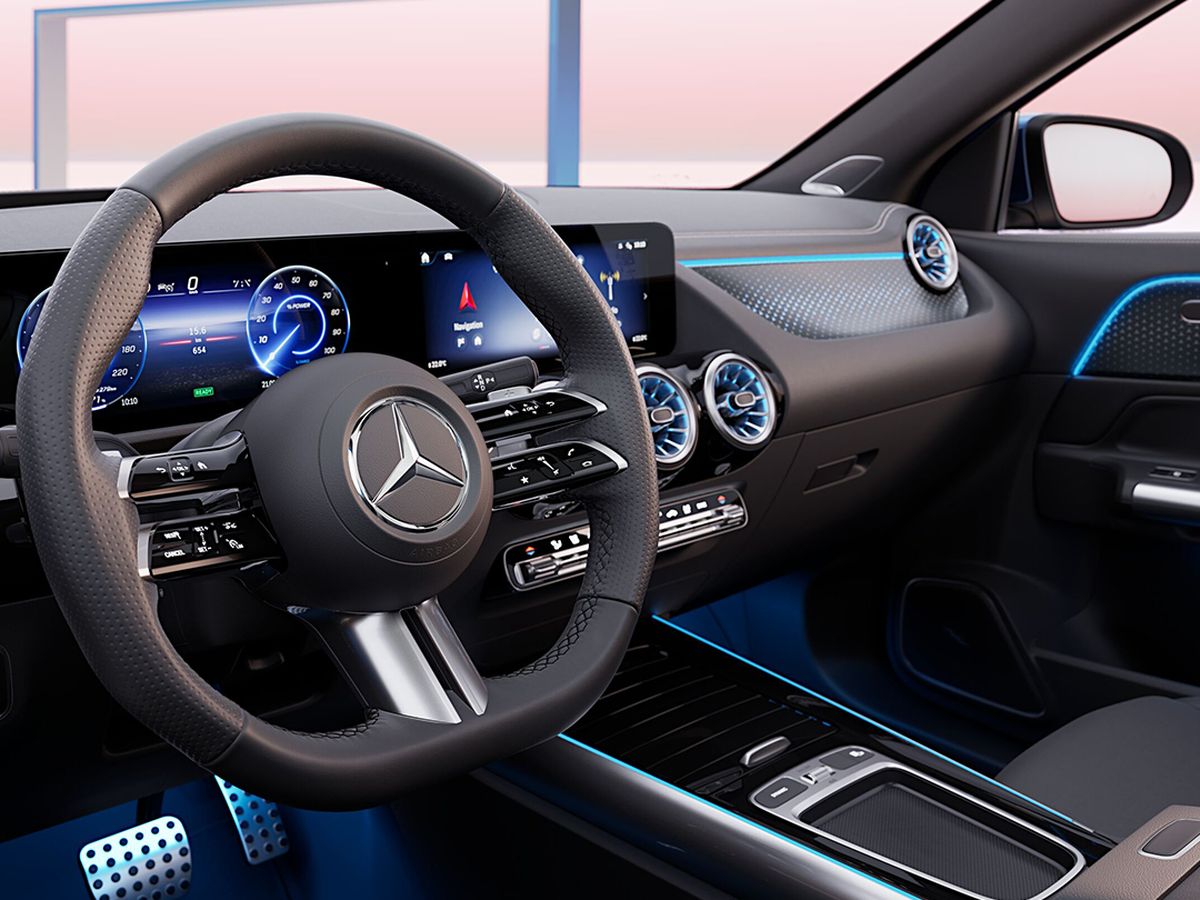 Mercedes-Benz EQA bestuurder