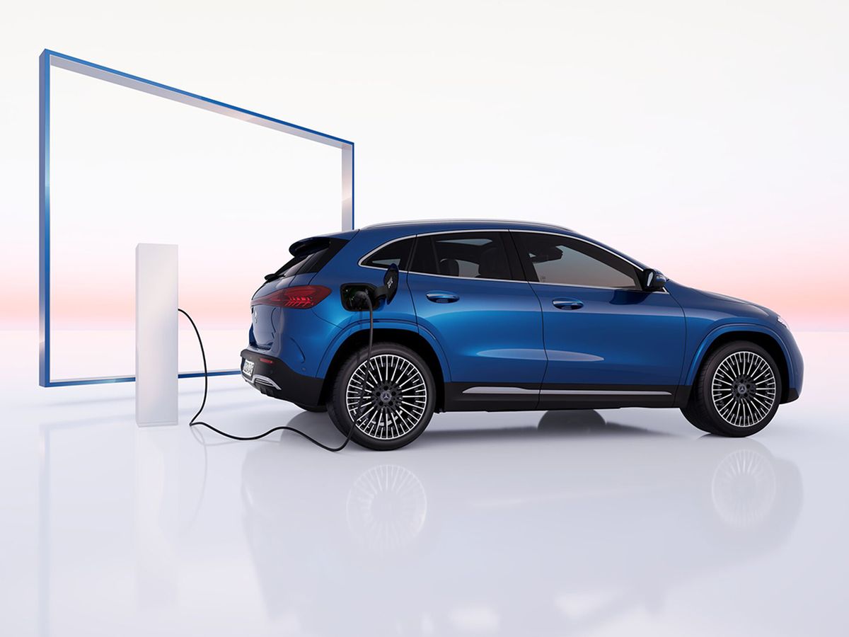 Mercedes-Benz EQA laden