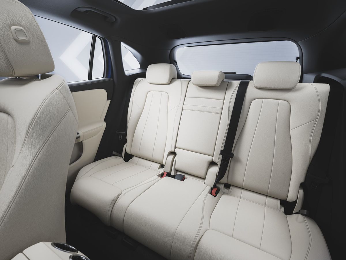 Mercedes-Benz GLA interieur achterbank