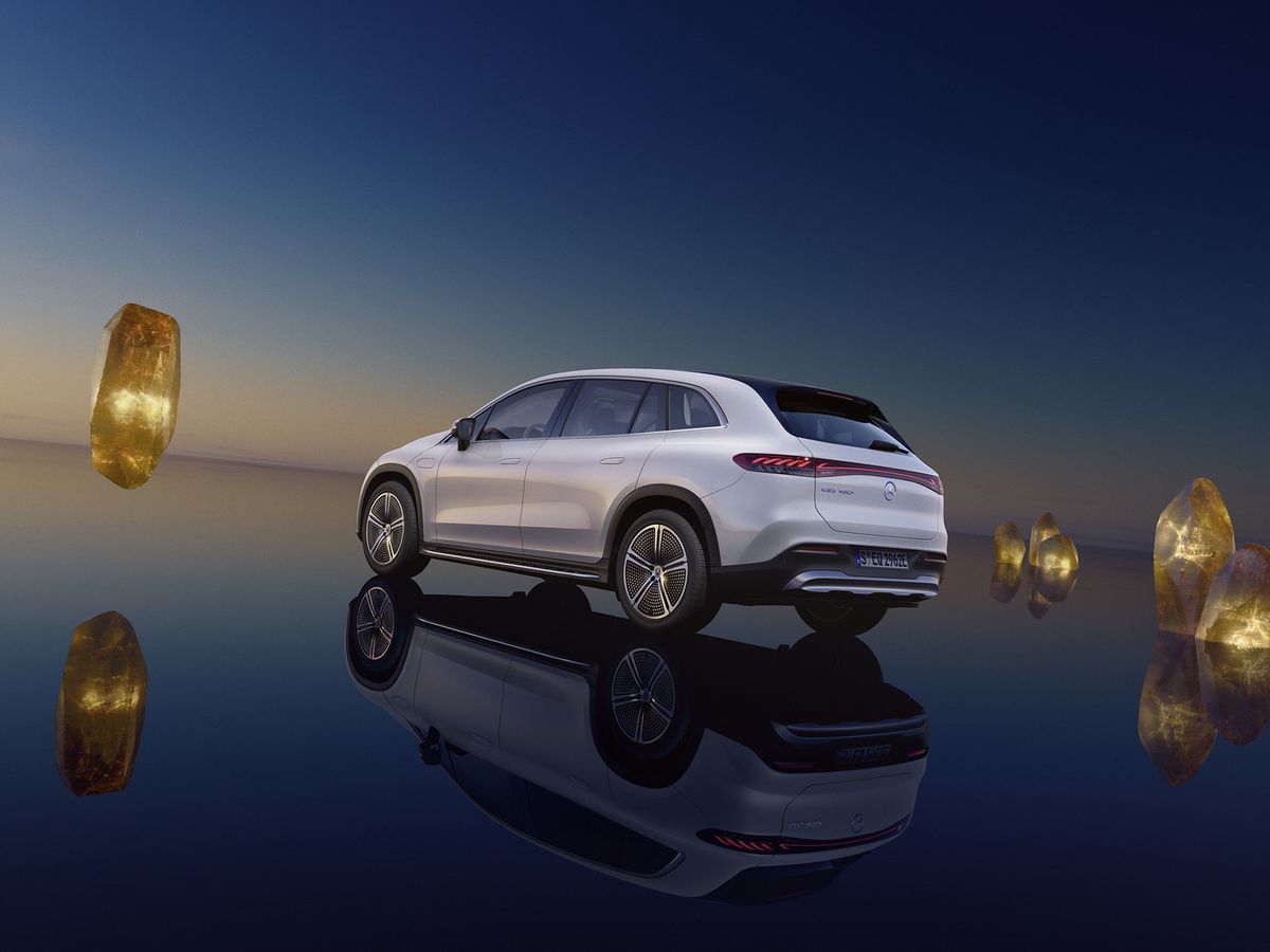 Mercedes-Benz EQS SUV achterkant