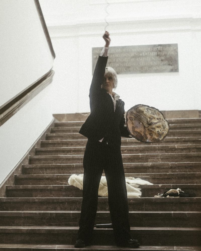 with-the-shield-or-on-the-shield-weronika-wysocka