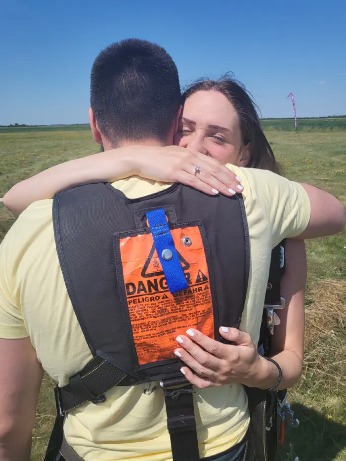 Skydiving equipment