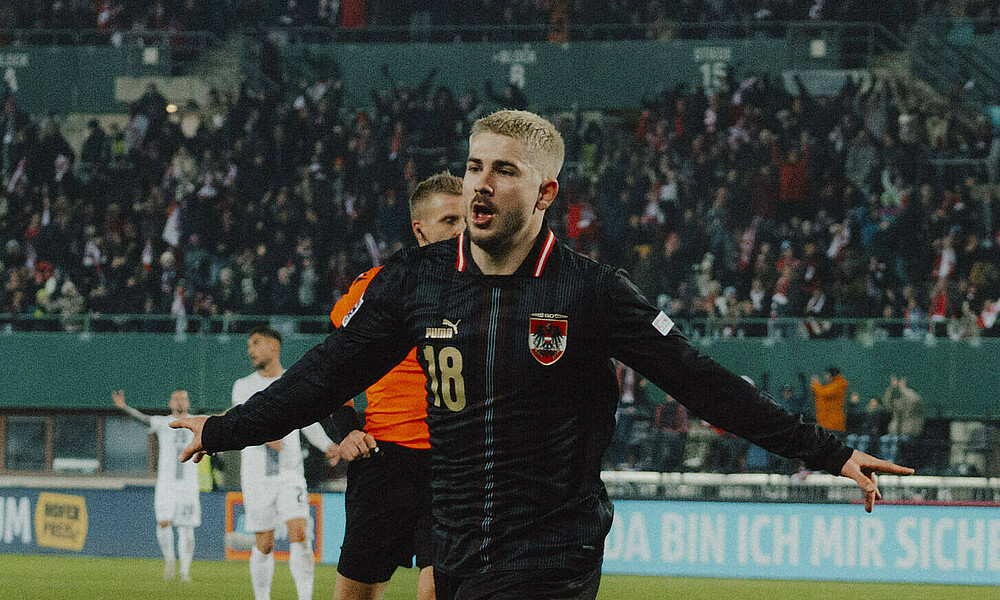 Romano Schmid beim Torjubel. 