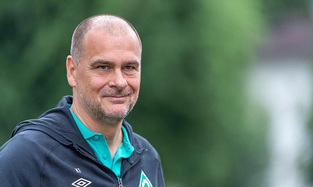 Klaus Filbry sieht den SV Werder Bremen finanziell gut vorbereitet auf erneute Heimspiele ohne Zuschauer:innen 