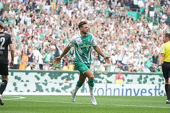 null Niclas Füllkrug jubelt nach seinem Tor