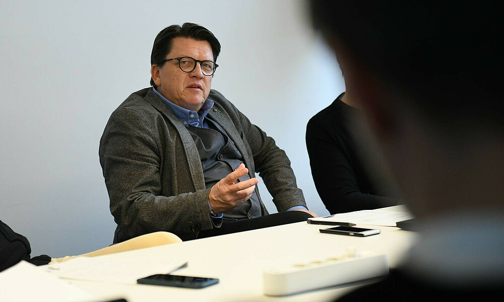 Werder-Präsident Dr. Hubertus Hess-Grunewald im Gespräch.