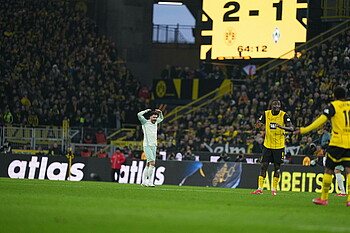 null Bittencourt jubelt.