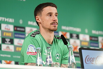 null Marco Friedl spricht in der Mixed Zone.