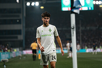 Covic geht vom Platz.