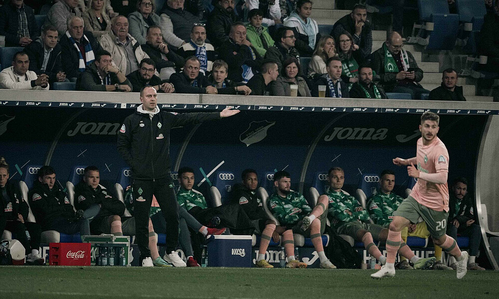 null Cheftrainer Ole Werner am Seitenrand beim 2:1-Erfolg im Hinspiel in Hoffenheim.