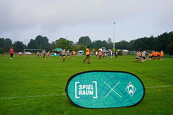 Die Mannschaft beim Aufwärmen. 