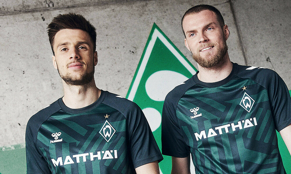 Ilia Gruev und Marvin Ducksch im neuen Third-Trikot. 