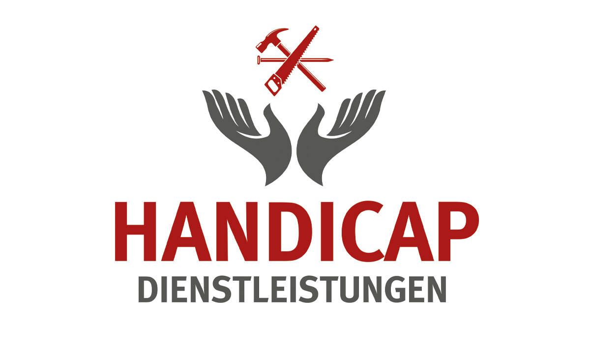 Logo mit zwei grauen Händen, einem Hammer, einem Schraubenschlüssel und einer Säge darüber. Der Text lautet „Handicap Dienstleistungen” in Rot und Grau.