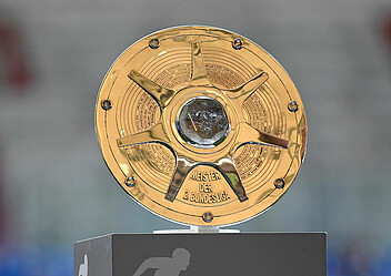 null Meisterschale 2. Bundesliga