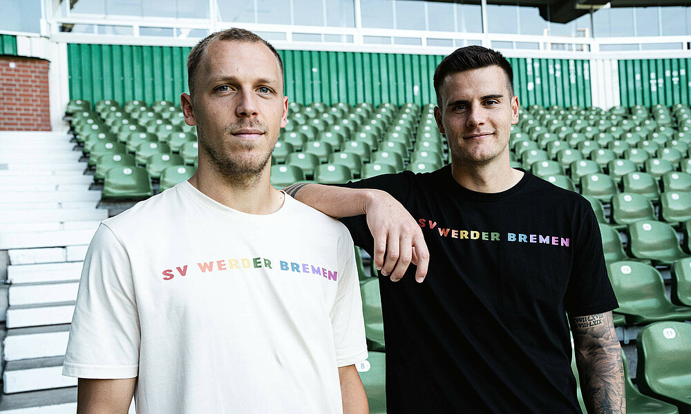 Senne Lynen und Michael Zetterer präsentieren nachhaltigen Merch