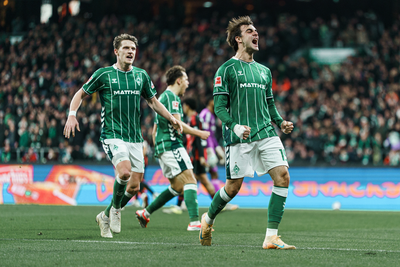 Jens Stage und Jovan Milošević jubeln