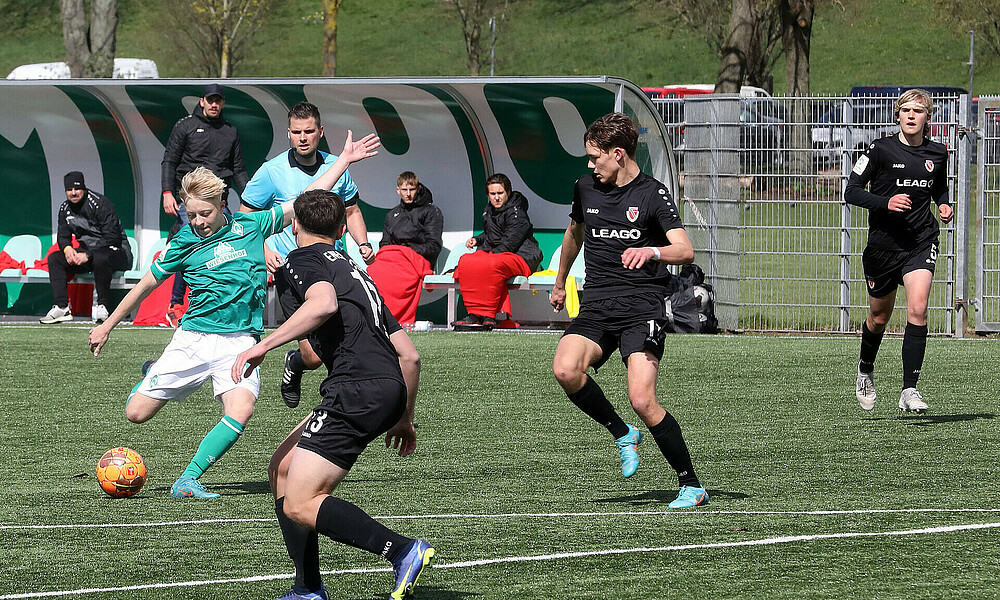 Justin Hofmann Schuss aufs Tor