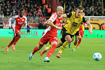 null Skarke im Duell mit Schlotterbeck.
