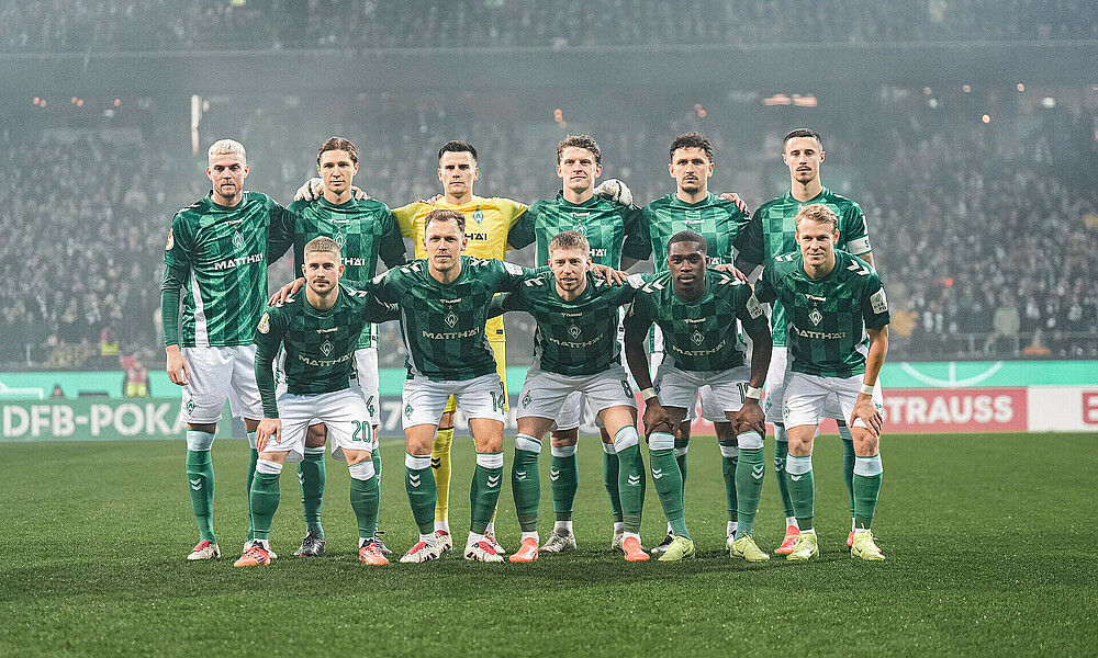 Ein Mannschaftsfoto. 