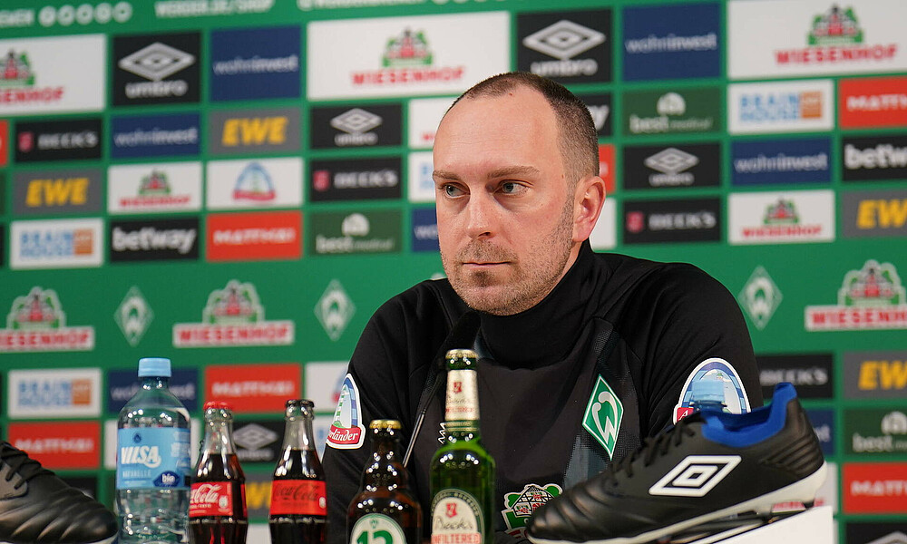 Ole Werner auf dem PK-Podium. 