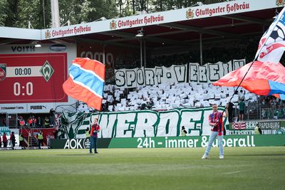 Choreo der Werderfans im Auswärtsblock in Heidenheim