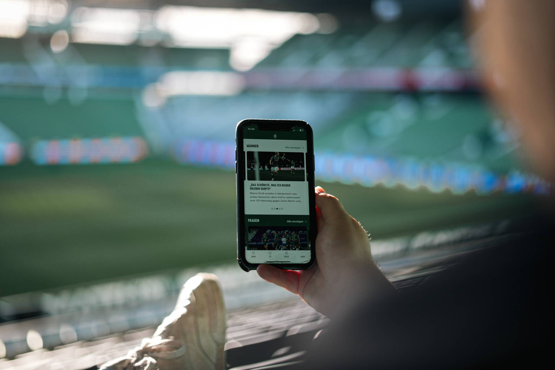 Ein Foto von einem Handy-Display mit der Werder-App.